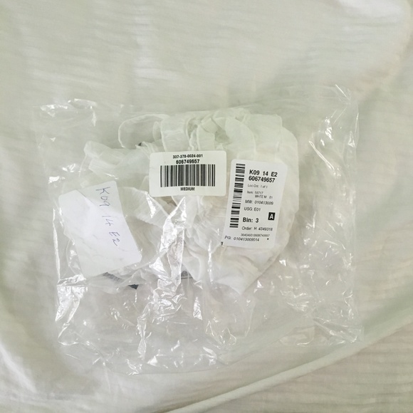 NWT Hollister White Ruffle Tank Top - Picture 5 of 5